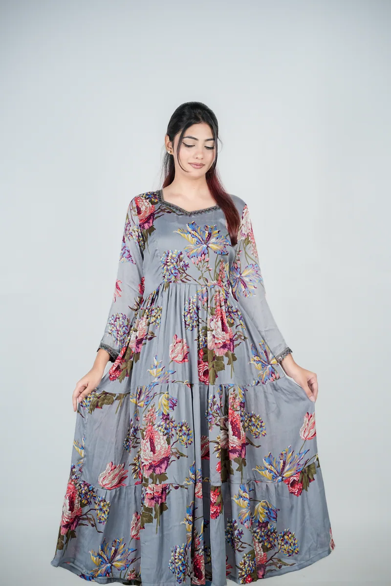 Farah - Printed China Silk Gown